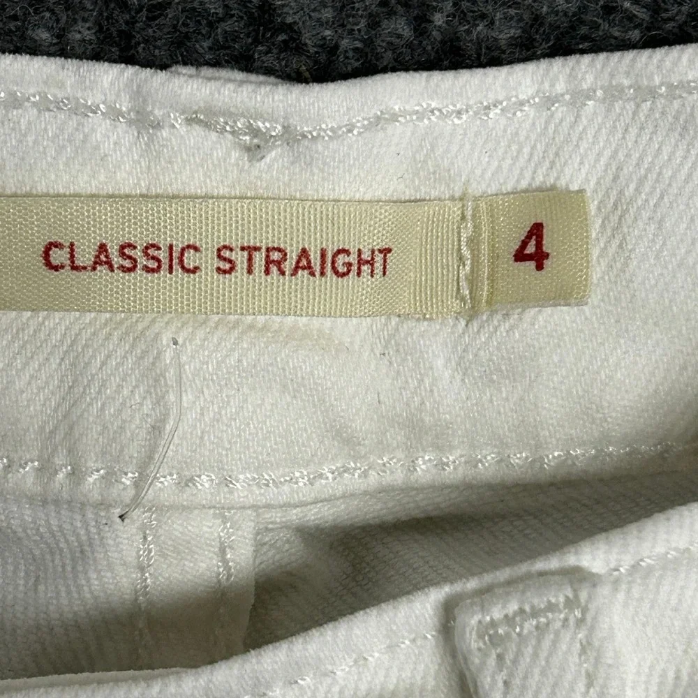 Levi's Jeans Womens Size 4 White Classic Straight Leg Mid Rise Denim Pants